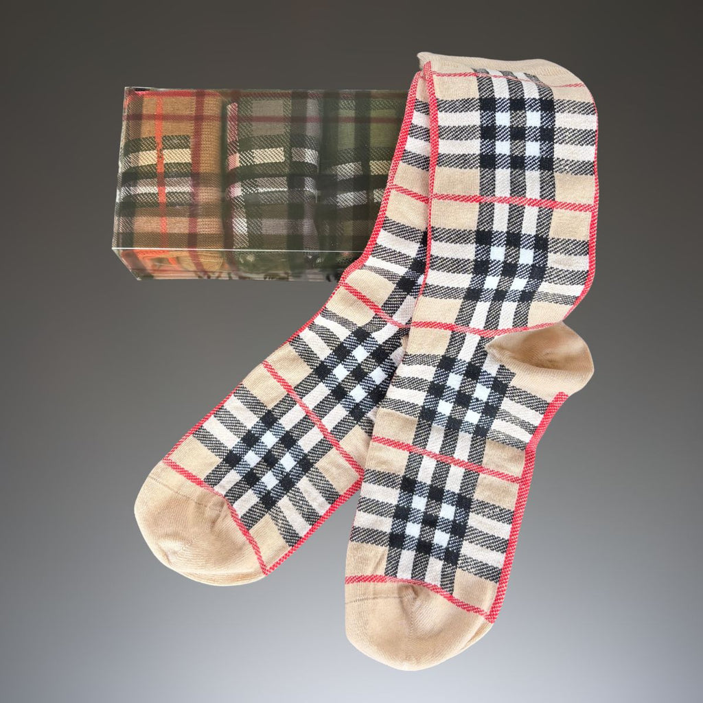 Burberry set de 4 perechi de șosete, 40-45. Amestec de culori. Calitate premium