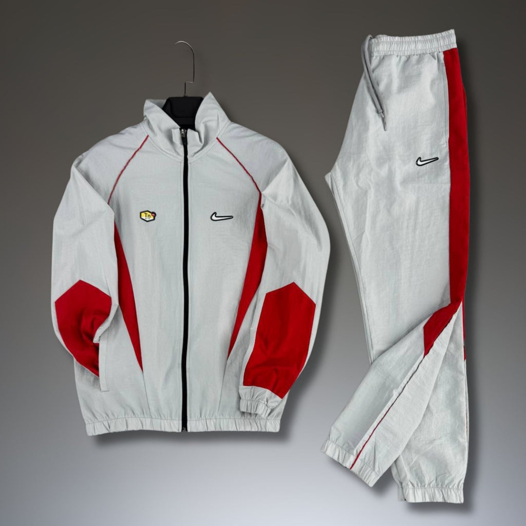 Nike TN trening bărbați impermeabil, alb-roșu. Premium