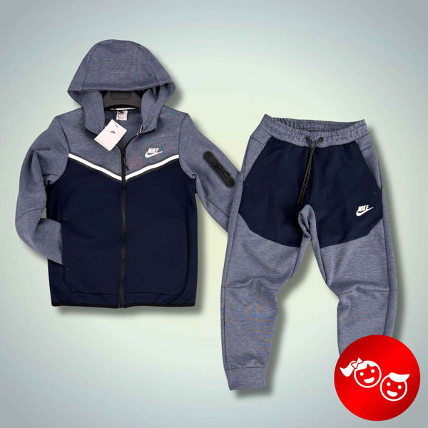 Trening copii Nike Tech Fleece, albastru și albastru închis. Model 2024. Calitate premium