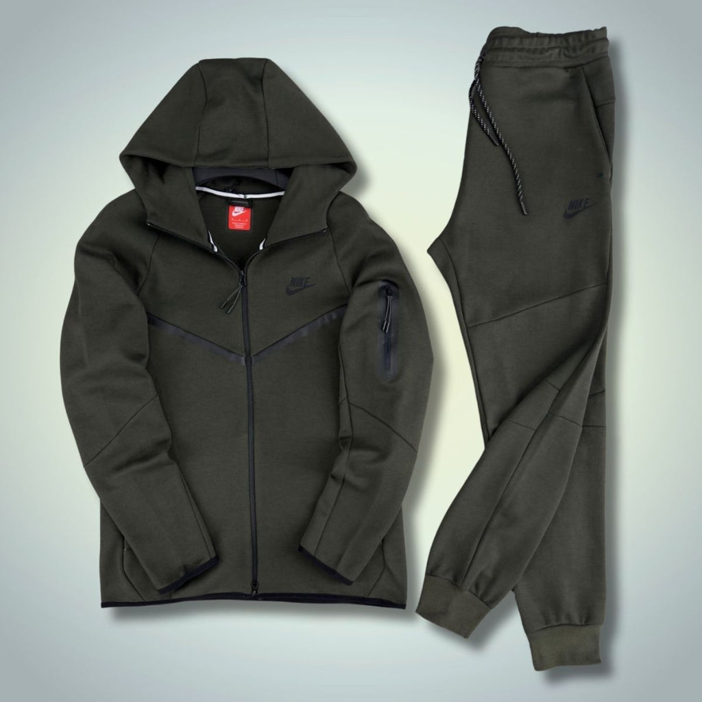 Echipă sport pentru bărbați Nike Tech Fleece, grafit. Model 2024. Calitate premium