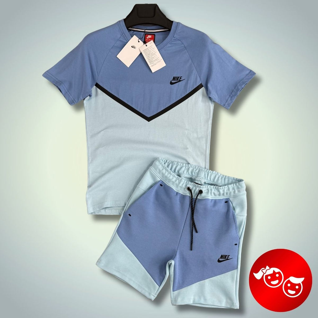 Set cu pantaloni scurți pentru copii Nike Tech Fleece, albastru - albastru deschis. Calitate premium