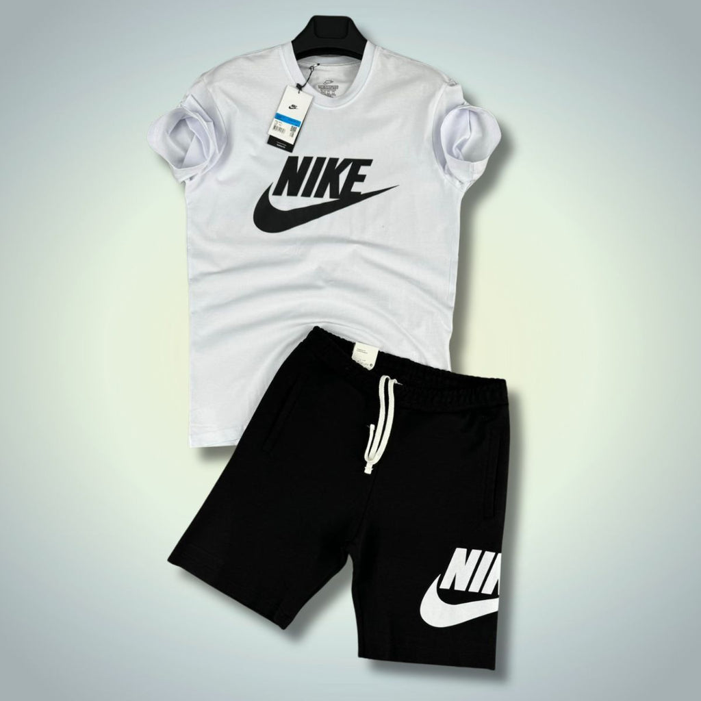 Set cu pantaloni scurți pentru bărbați Nike, Alb și Negru. Factory outlet