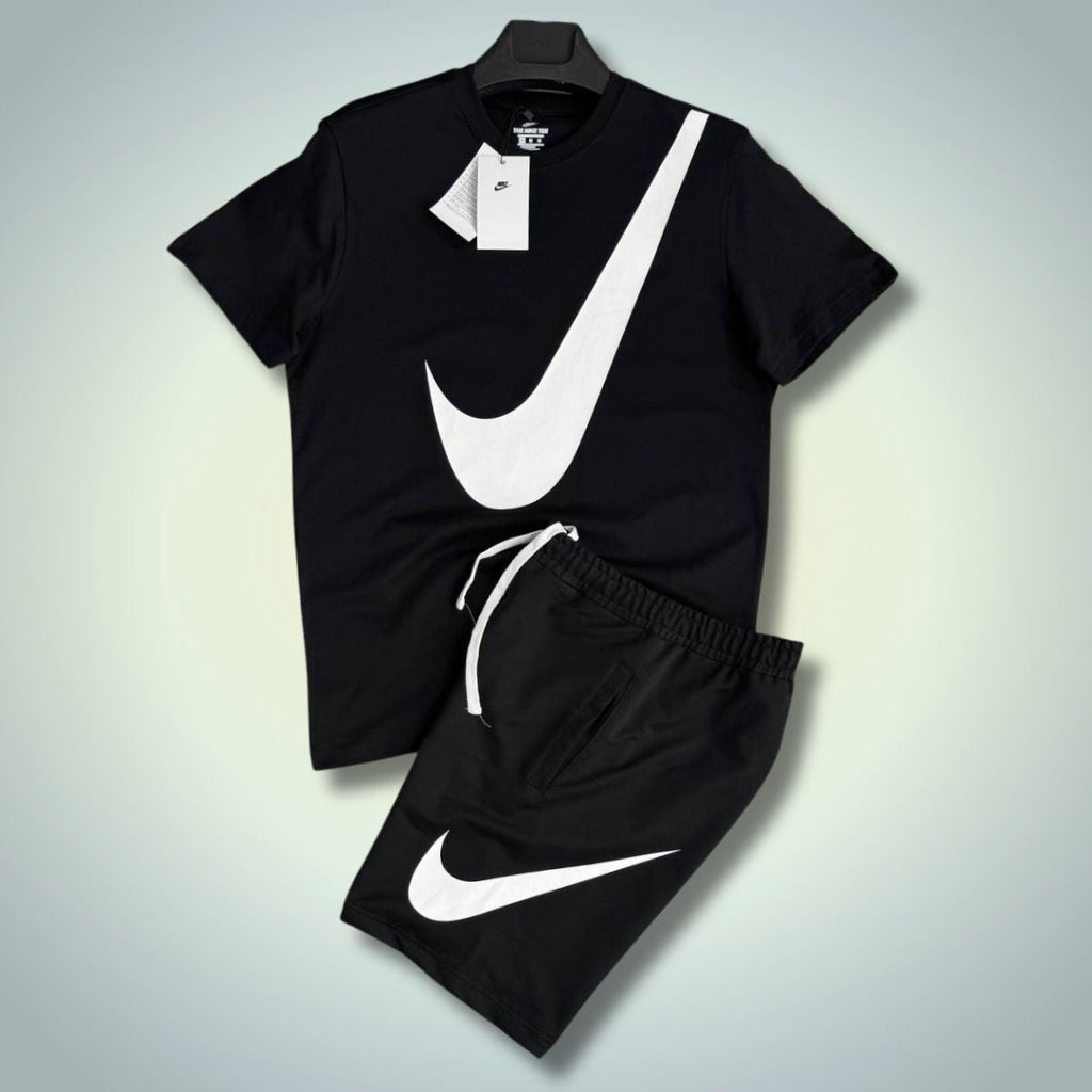 Set cu pantaloni scurți pentru bărbați Nike, logo mare, negru. Calitate premium