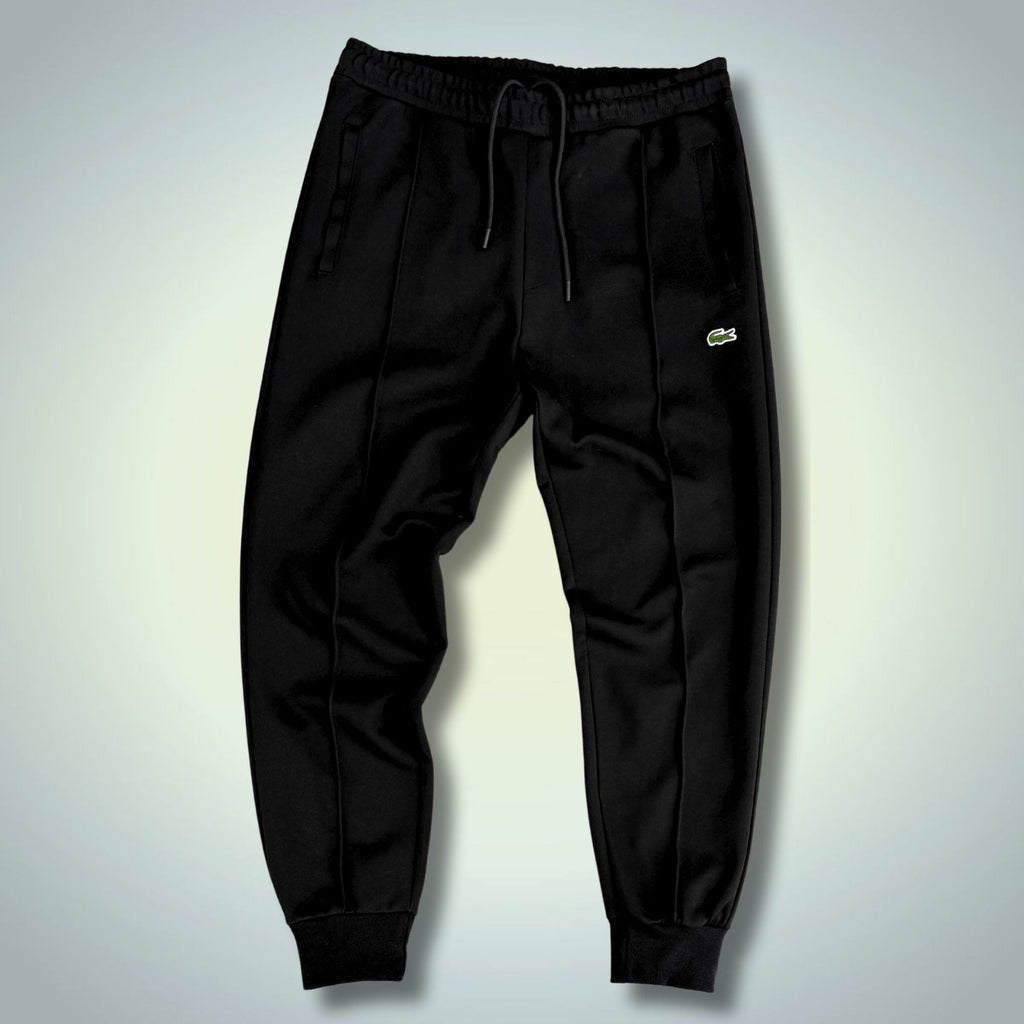 Joggeri Lacoste. Negru.