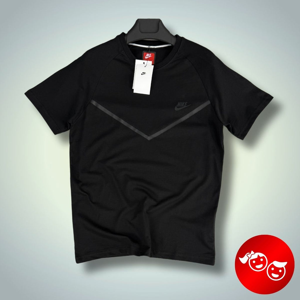 Tricou Nike Tech Fleece negru pentru copii. Model 2024. Calitate premium