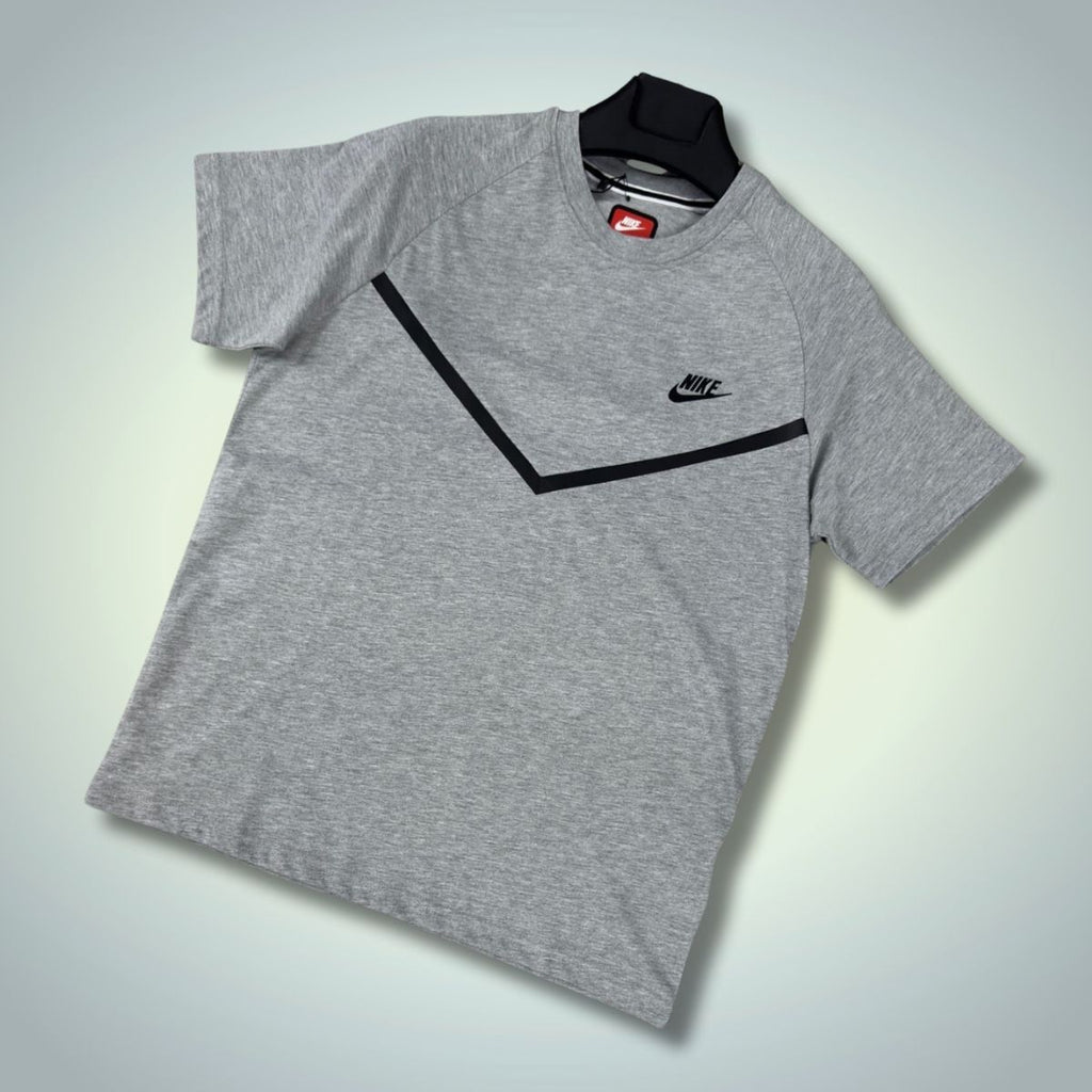 Tricou bărbați Nike Tech Fleece, gri clasic, 2024. Calitate premium