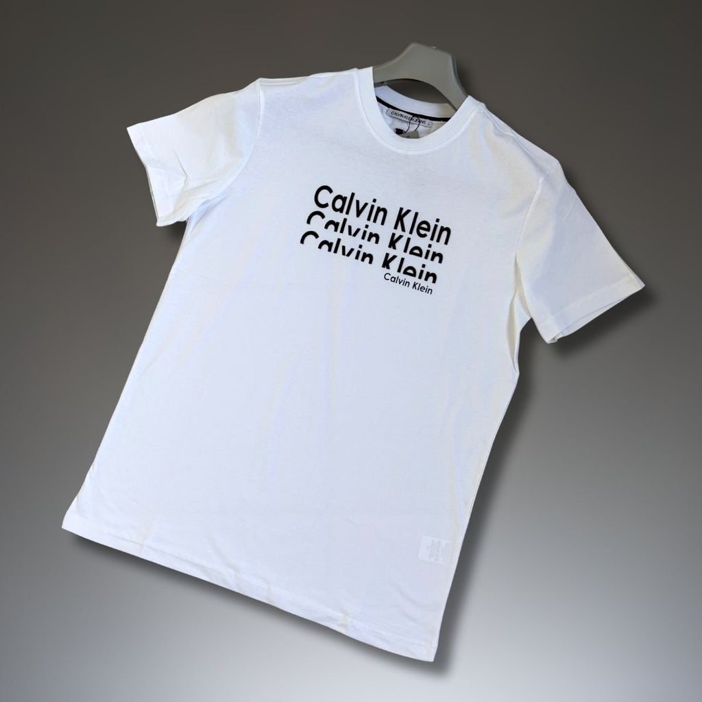 Tricou Calvin Klein alb pentru bărbați, cu logo decupat. Calitate premium