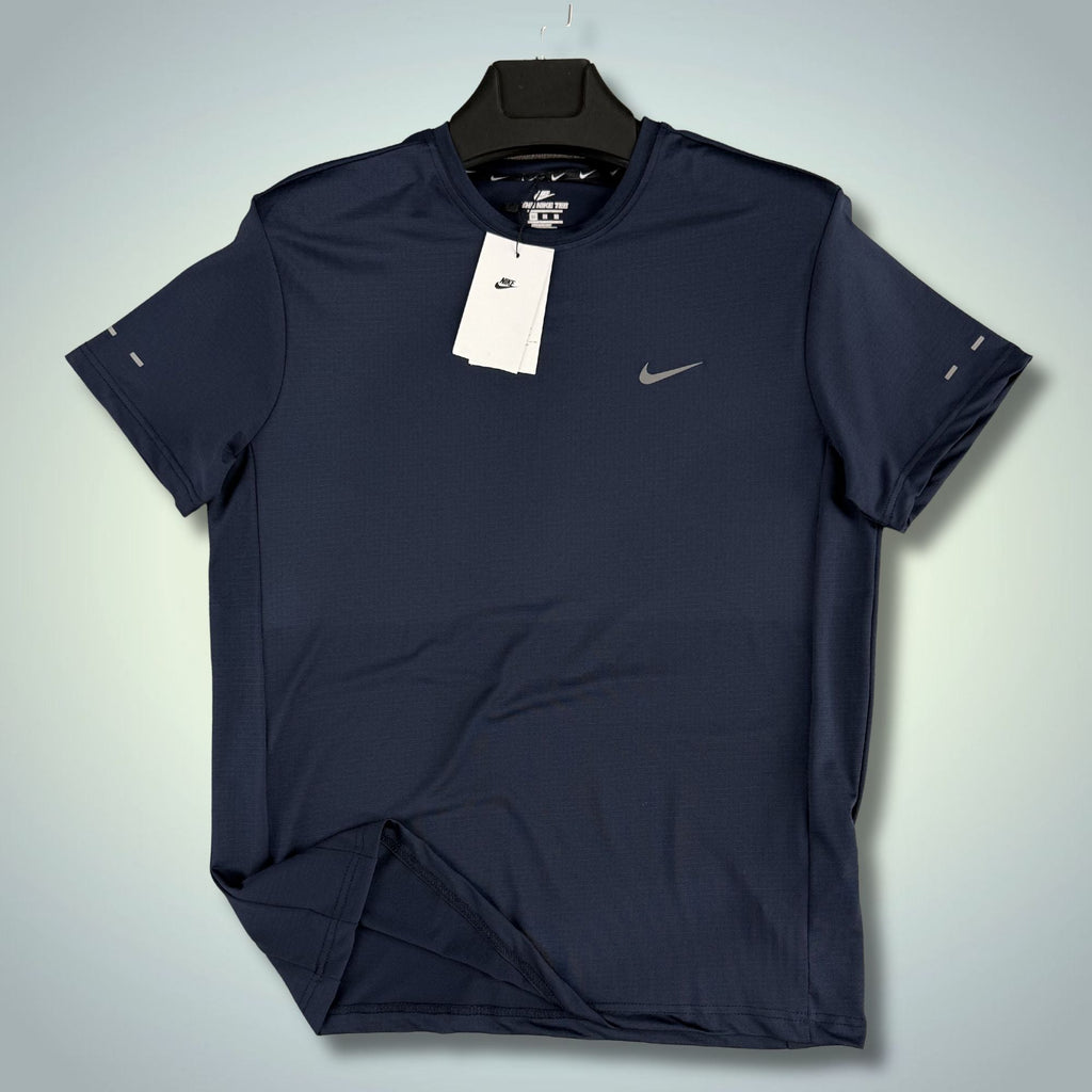 Tricou sport bărbătesc albastru închis Nike. Calitate premium