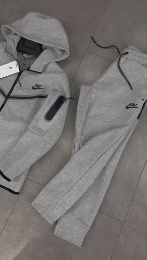 Trening Nike Tech Fleece pentru copii, gri clasic. Calitate premium