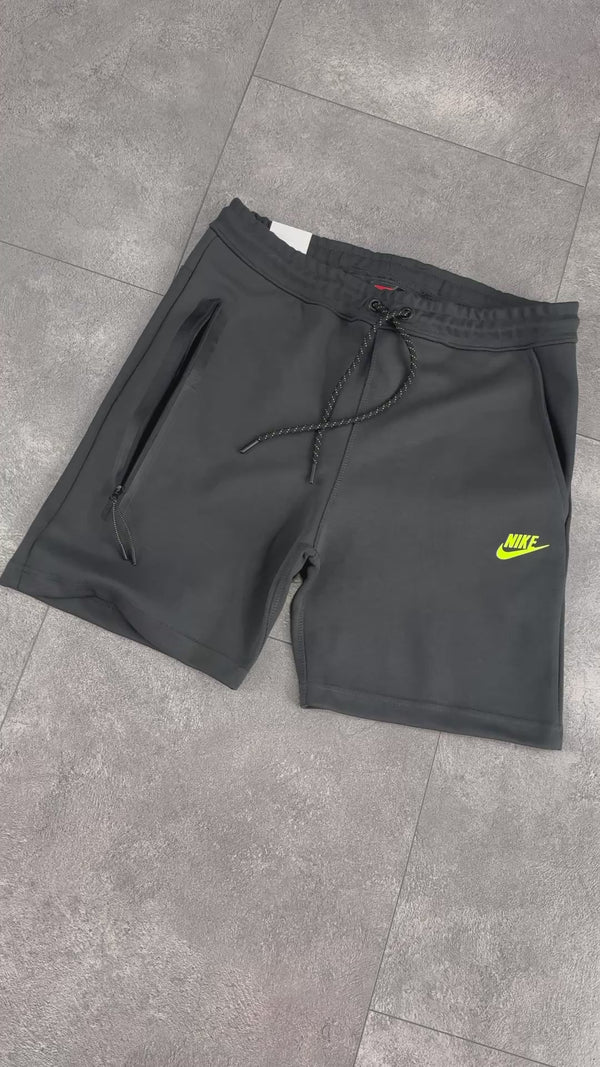 Pantaloni scurți sport Nike Tech Fleece 2024 pentru bărbați, grafit, logo verde neon. Calitate premium